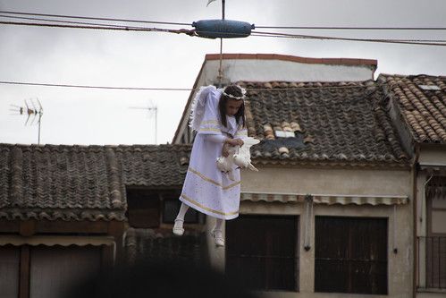 La Bajada del Ángel de Peñafiel: la fiesta que marca el final del duelo por la muerte de Cristo y la alegría de la Virgen por la resurrección